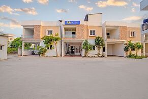 Fabhotel Subikshas Mirra Villa