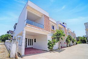 Fabhotel Subikshas Mirra Villa