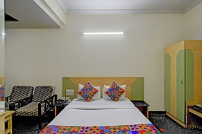 Fabhotel Raj Inn