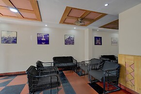 Fabhotel Raj Inn