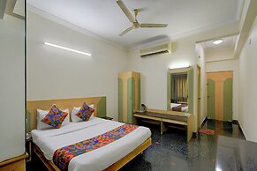 Fabhotel Raj Inn