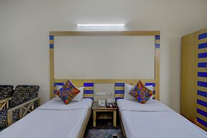 Fabhotel Raj Inn