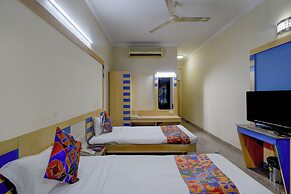 Fabhotel Raj Inn