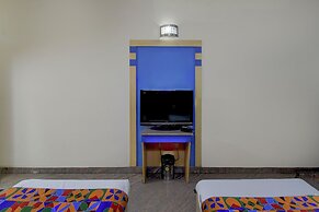Fabhotel Raj Inn