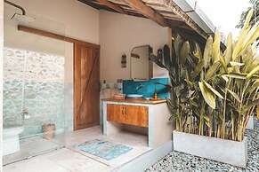 Deluxe Room with Pool Access