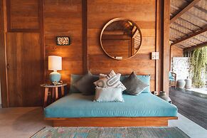 Deluxe Room with Pool Access