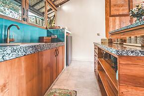 Deluxe Room with Pool Access