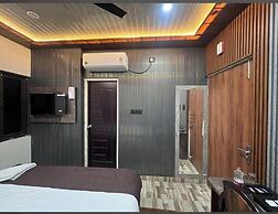 The Canvas Hotel