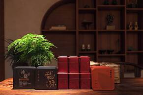 Chinese-style garden resort hotel