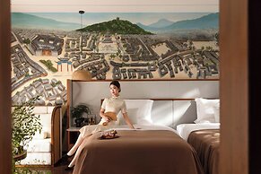 Chinese-style garden resort hotel