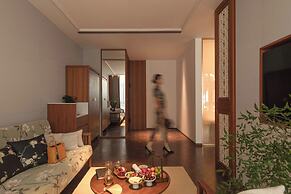Chinese-style garden resort hotel
