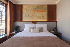 Chinese-style garden resort hotel