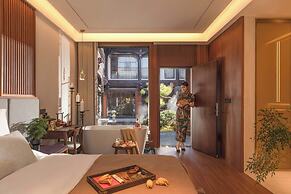 Chinese-style garden resort hotel