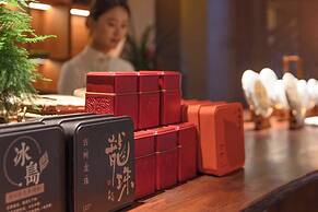 Chinese-style garden resort hotel