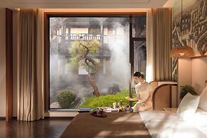 Chinese-style garden resort hotel