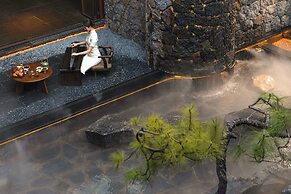 Chinese-style garden resort hotel