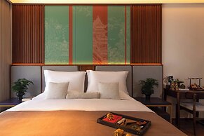 Chinese-style garden resort hotel