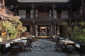 Chinese-style garden resort hotel