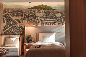 Chinese-style garden resort hotel
