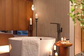 Chinese-style garden resort hotel