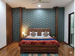The Ghat Side home stay
