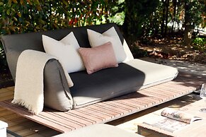 Villa Olmo Luxury Suites
