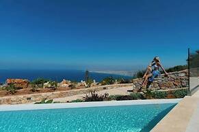 Plethora Luxury Suites