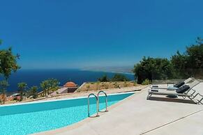 Plethora Luxury Suites