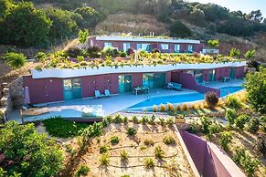 Plethora Luxury Suites