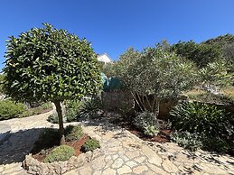 Charming Apartment Secret Garden