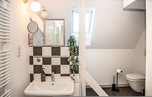 Haltestelle Glauburg - Sauna Whirlpool