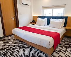OnlyStay Snap Hotel
