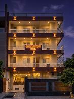 OnlyStay Snap Hotel
