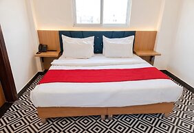 OnlyStay Snap Hotel
