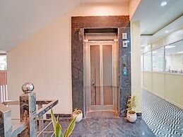 OnlyStay Snap Hotel