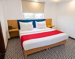 OnlyStay Snap Hotel