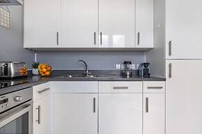 Modern 1BR Kings Cross Hideaway