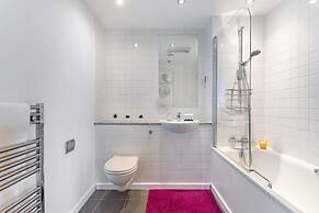 Modern 1BR Kings Cross Hideaway