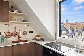 Stylish 1BR Parc Monceau Retreat