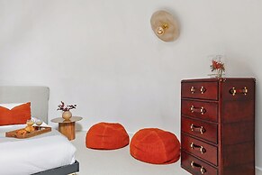 Stylish 1BR Parc Monceau Retreat