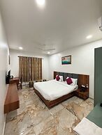 The Naklang Hotel & Restro
