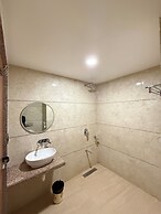 The Naklang Hotel & Restro
