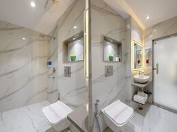 Newly Built Hotel Arjun