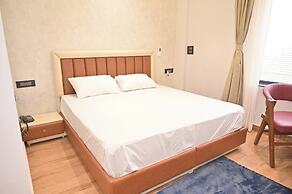Purav Hotel