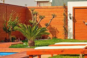 Lotus Bungalov