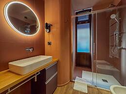 Blu Rooms - Room to Rest