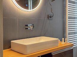 Blu Rooms - Room to Rest