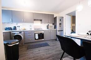 Spacious Luxurious Serviced Accommodation 2