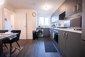 Spacious Luxurious Serviced Accommodation 2