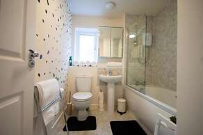 Spacious Luxurious Serviced Accommodation 2